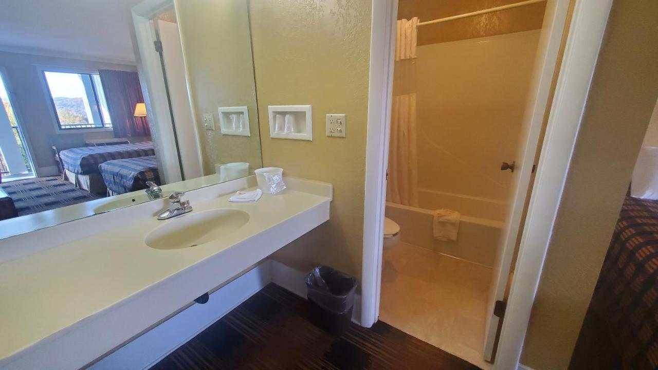 Americas Best Value Inn Kodak - Sevierville Екстер'єр фото